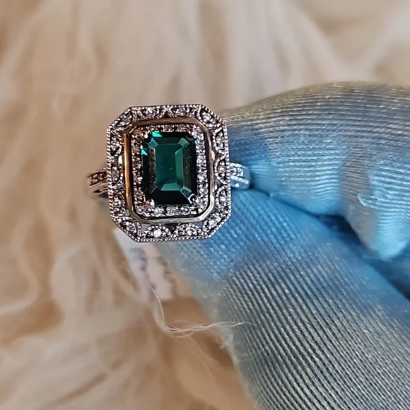 -SOLD- Vintage style, lab created emerald w/real diamonds with silver and 14kt - Picture 3 of 8